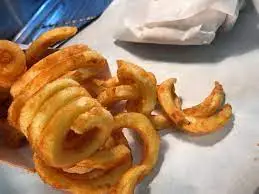 Black Rooster Peri Curly fries
